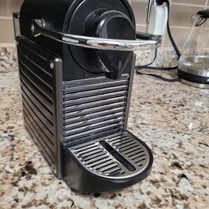 Nespresso Pixie Coffee Machine